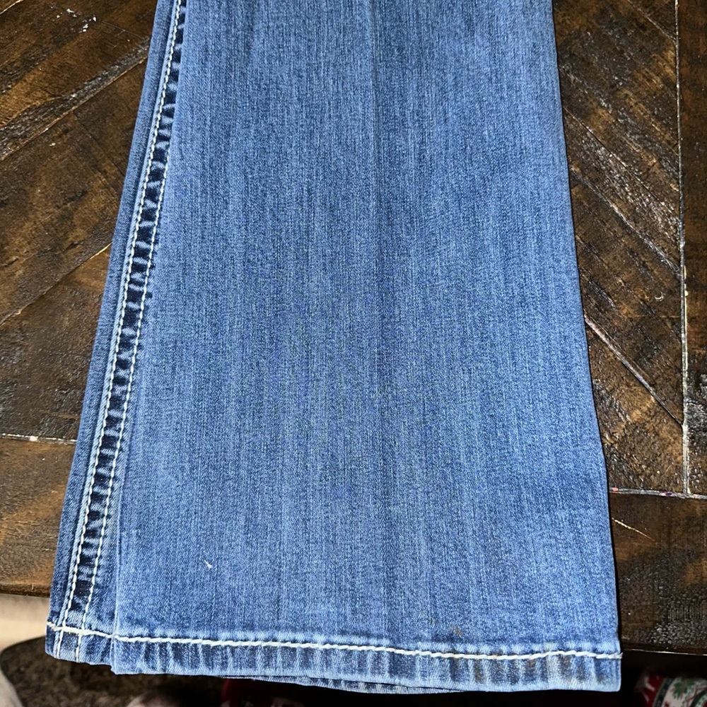 Boot cut jeans